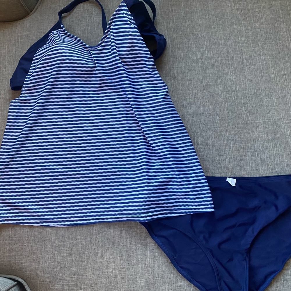 Amazon Tankini size large